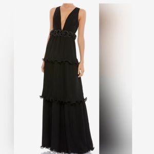 IEENA for Mac Duggal!!! NWOT Size 8 black Dress!!! Rosette Detail pleated gown!!